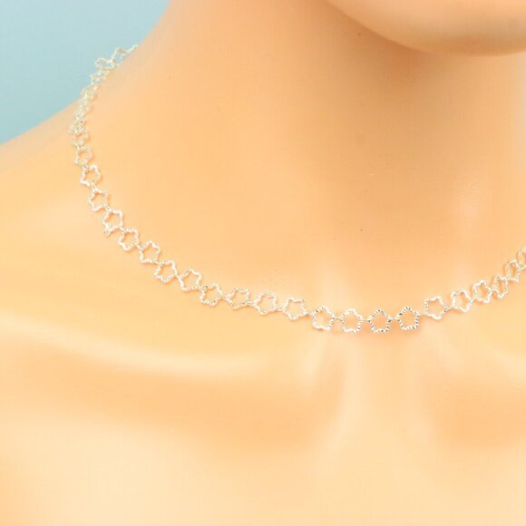 Delicate & Contemporary Necklace Chain, A Lovely Choice for Women, EVCH1825 - Picture 3 of 10